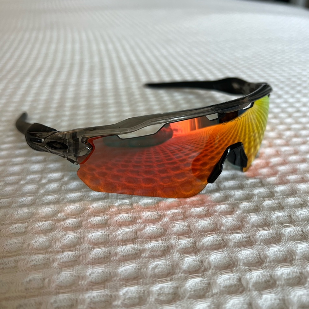 Oakley Radar EV Sunglasses with Orange and Yellow Lens